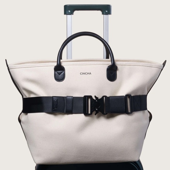 Cincha Travel Green and Pink Stripe Luggage Belt - Picture 4 of 5